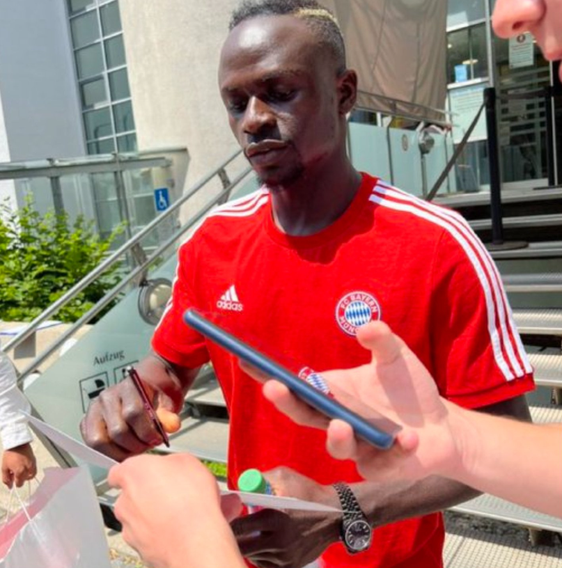 Sadio Mane completes medical in Bayern Munich