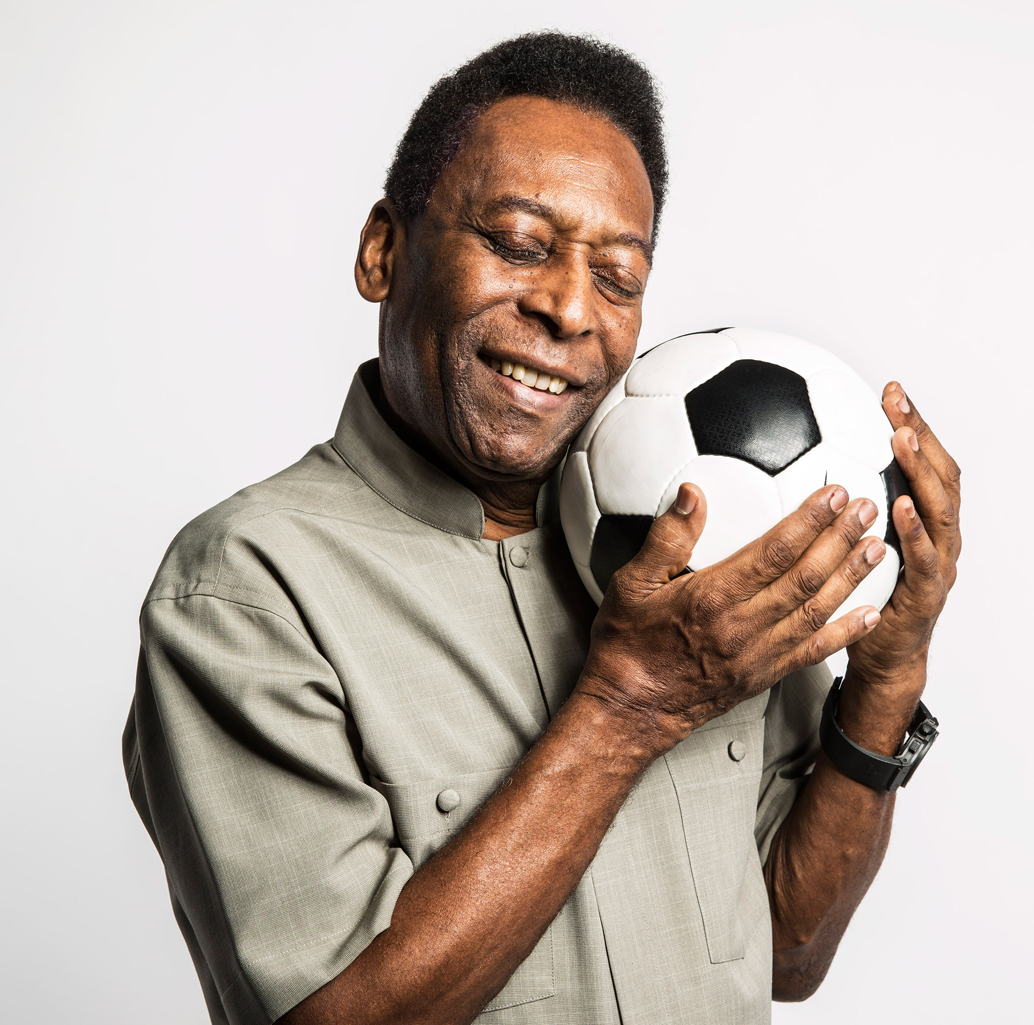 The family of Pele claims to be "weary of getting condolences."